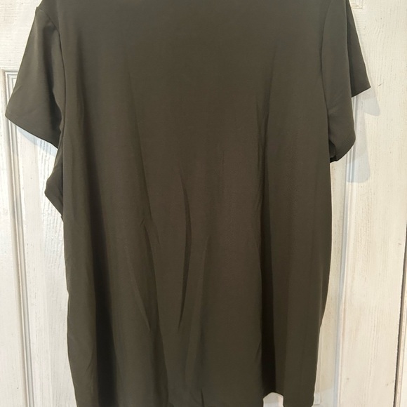 NWT 89th & Madison Olive Knit Short SleeveTop. - Picture 2 of 6